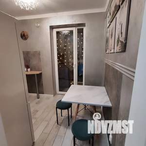 1-к квартира, посуточно, 37м2, 4/10 этаж