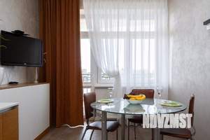 2-к квартира, посуточно, 75м2, 1/1 этаж