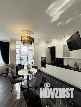 1-к квартира, посуточно, 60м2, 3/5 этаж