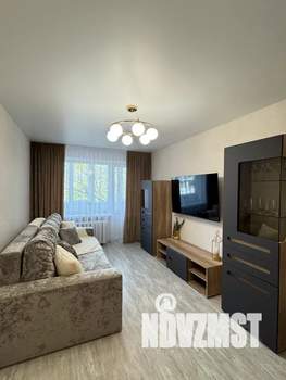 2-к квартира, посуточно, 40м2, 4/5 этаж