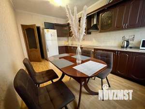 2-к квартира, посуточно, 57м2, 1/1 этаж