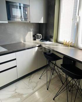 1-к квартира, на длительный срок, 49м2, 8/10 этаж