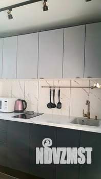 1-к квартира, посуточно, 35м2, 4/10 этаж