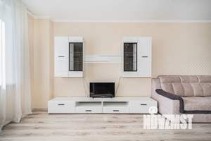 1-к квартира, посуточно, 41м2, 3/10 этаж