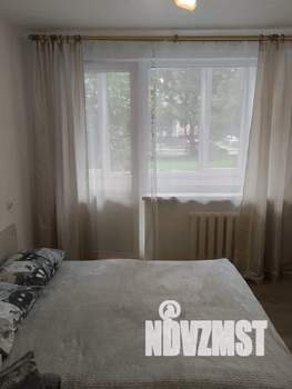 1-к квартира, посуточно, 31м2, 1/9 этаж