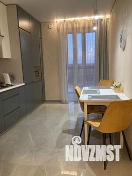 1-к квартира, посуточно, 42м2, 6/10 этаж