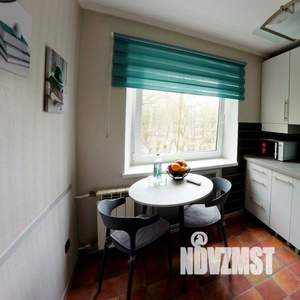 2-к квартира, посуточно, 60м2, 1/1 этаж