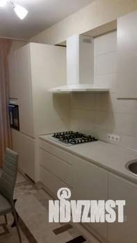 1-к квартира, посуточно, 42м2, 4/9 этаж