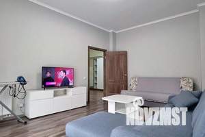 2-к квартира, посуточно, 100м2, 1/8 этаж