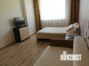 1-к квартира, посуточно, 41м2, 2/17 этаж