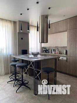 2-к квартира, посуточно, 75м2, 1/1 этаж