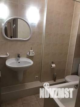 1-к квартира, посуточно, 40м2, 11/18 этаж