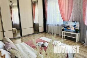 3-к квартира, посуточно, 90м2, 2/4 этаж