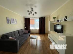 1-к квартира, посуточно, 40м2, 6/9 этаж