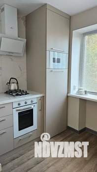1-к квартира, посуточно, 32м2, 4/4 этаж