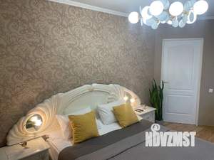 2-к квартира, посуточно, 42м2, 4/4 этаж