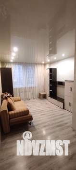 1-к квартира, посуточно, 37м2, 1/10 этаж