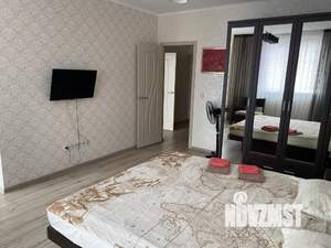 1-к квартира, посуточно, 40м2, 1/1 этаж