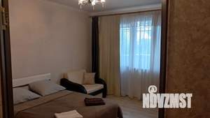 1-к квартира, посуточно, 38м2, 1/1 этаж