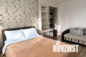 1-к квартира, посуточно, 37м2, 7/10 этаж