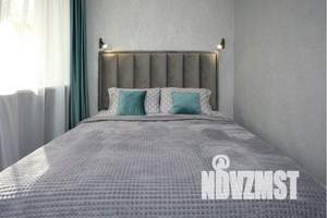 2-к квартира, посуточно, 40м2, 2/5 этаж