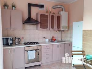 1-к квартира, посуточно, 43м2, 2/5 этаж