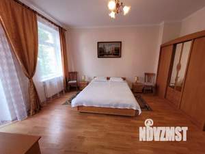 3-к квартира, посуточно, 87м2, 1/1 этаж