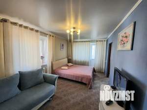 2-к квартира, посуточно, 42м2, 4/5 этаж