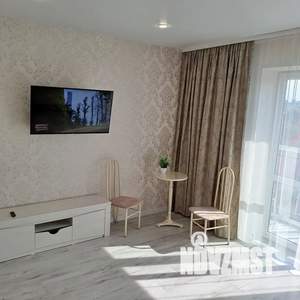 1-к квартира, посуточно, 44м2, 6/9 этаж