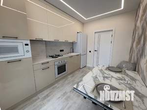 1-к квартира, посуточно, 39м2, 8/10 этаж