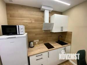 Студия квартира, посуточно, 32м2, 1/6 этаж