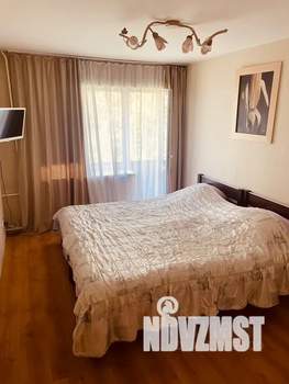 2-к квартира, посуточно, 65м2, 2/4 этаж
