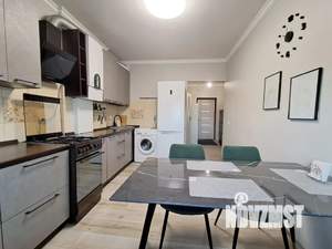 1-к квартира, посуточно, 50м2, 6/9 этаж