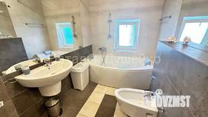 5-к квартира, на длительный срок, 200м2, 3/4 этаж