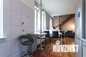 3-к квартира, посуточно, 97м2, 1/6 этаж