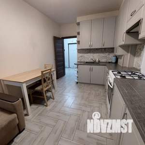 1-к квартира, посуточно, 40м2, 1/9 этаж