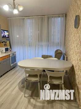 2-к квартира, посуточно, 63м2, 1/1 этаж