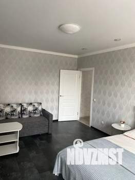 1-к квартира, посуточно, 37м2, 4/9 этаж