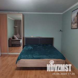 1-к квартира, посуточно, 49м2, 1/1 этаж
