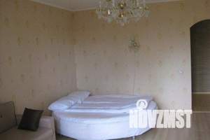 1-к квартира, посуточно, 42м2, 4/7 этаж