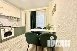 1-к квартира, посуточно, 42м2, 1/10 этаж