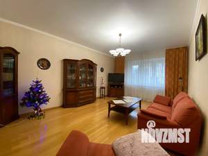 2-к квартира, посуточно, 87м2, 1/10 этаж