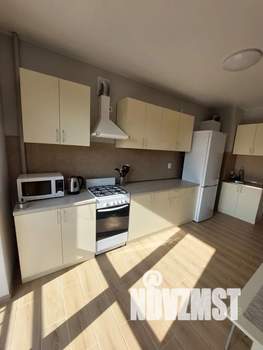 1-к квартира, посуточно, 49м2, 3/8 этаж