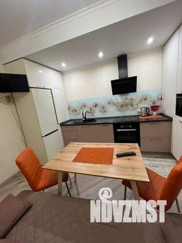 1-к квартира, посуточно, 47м2, 10/10 этаж