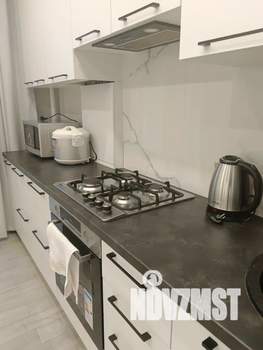 1-к квартира, посуточно, 40м2, 3/8 этаж