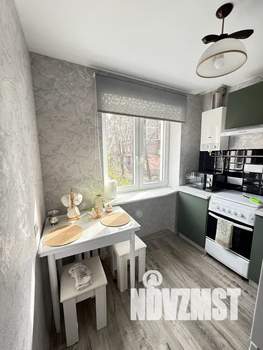 2-к квартира, посуточно, 42м2, 2/5 этаж