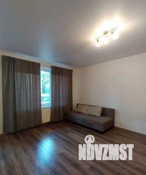 Студия квартира, посуточно, 35м2, 3/12 этаж