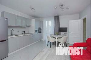 1-к квартира, посуточно, 44м2, 4/10 этаж