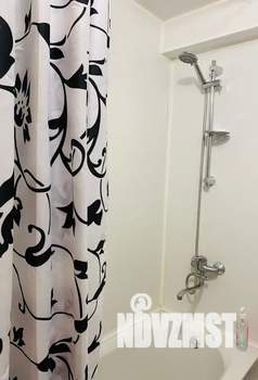 1-к квартира, посуточно, 35м2, 1/9 этаж