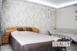 1-к квартира, посуточно, 42м2, 1/9 этаж